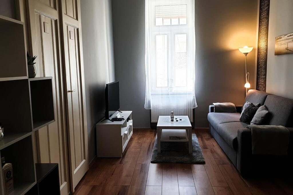 Corvin City Center Kisfaludy Apartman Apartment Budapest Exterior photo